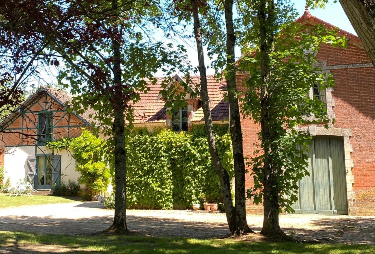 Yvré-lʼÉvêque Cottages De Chateau De Vaux מראה חיצוני תמונה